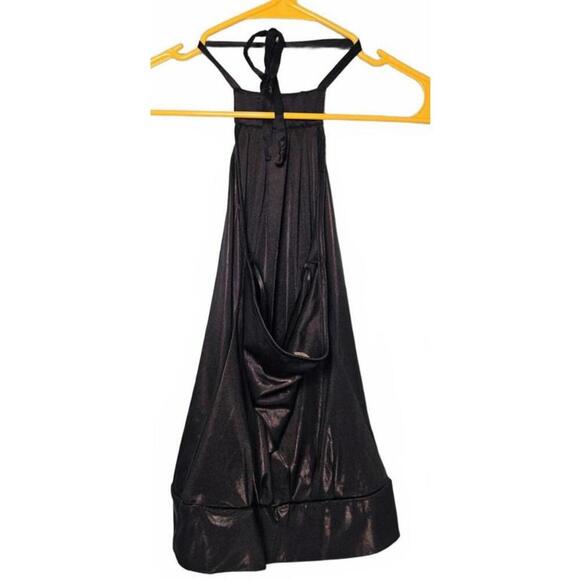 Women's Black Halter Top - Elegant & Chic - Picture 3 of 8